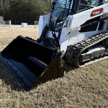 Compact tractor loader 4-in-1 bucket for digging, loading and material handling
